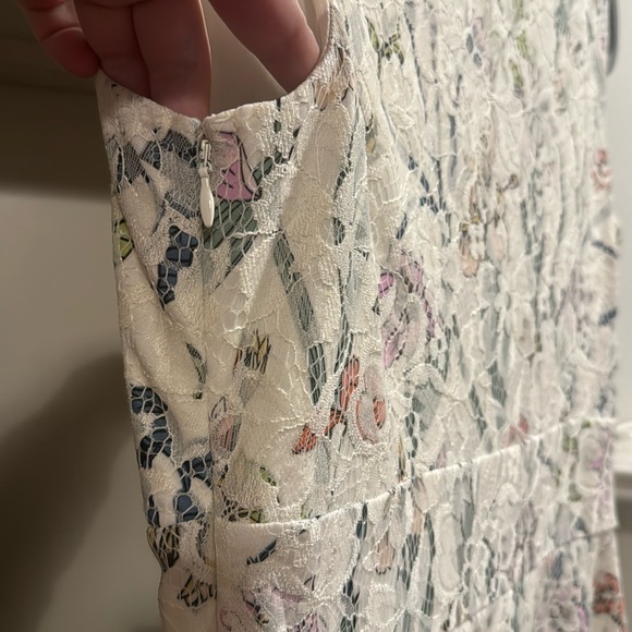 💐 Sangria Lace Floral Dress - Picture 9 of 11